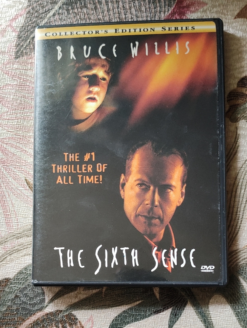 DVD: THE SIXTH SENSE